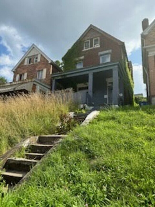 Building Photo - FOR SALE ONLY - Home For Sale Fixer upper