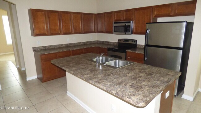 Building Photo - 625 Oakleaf Plantation Pkwy