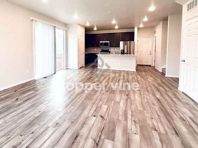 Building Photo - 1163 S Walden Ct