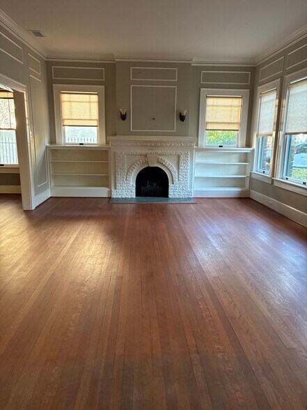Building Photo - 3511 Dartmouth Ave
