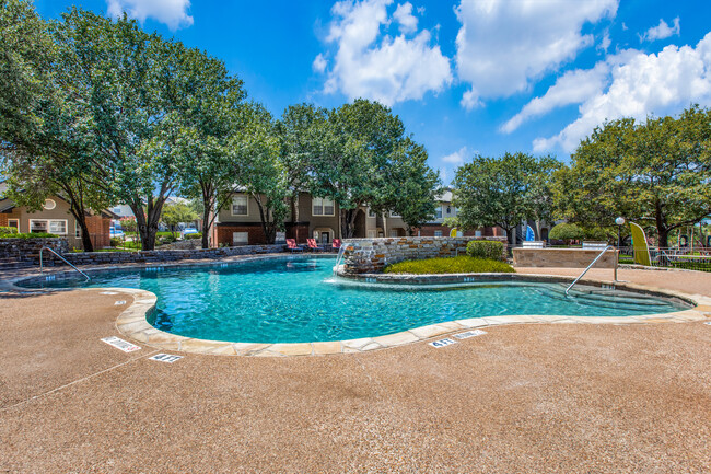 Building Photo - Eagle’s Point Apartment Homes