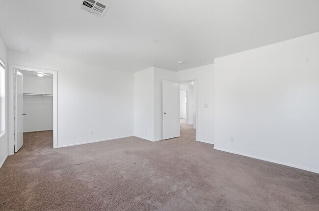 Building Photo - Stunning 4 bedroom home In North Las Vegas