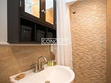 Building Photo - 7A Story St. Unit 2B