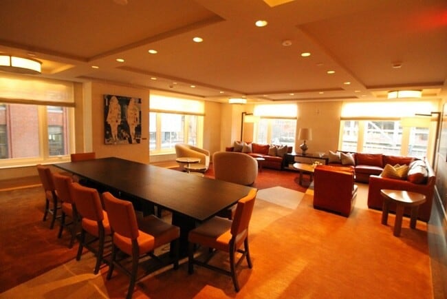 Building Photo - 100 Lovejoy Pl