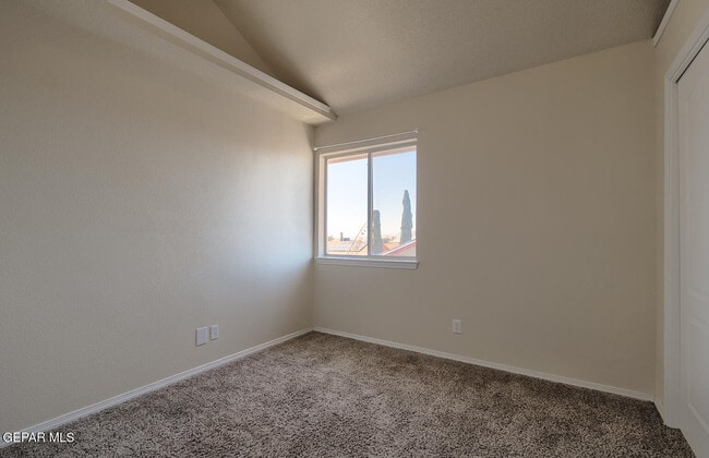 Building Photo - 12110 Sal Rasura Ct