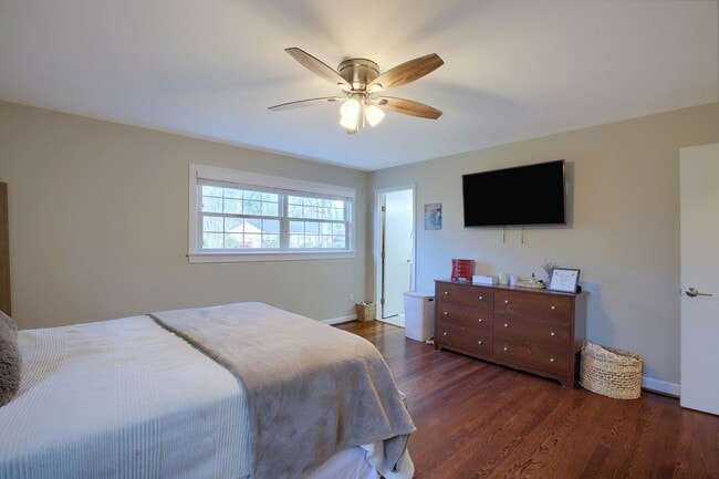 Building Photo - Call Sabrina Thomas Office at 757-767-0767 for more information