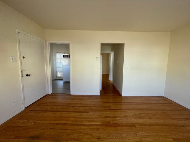 Building Photo - 3631 Judah St