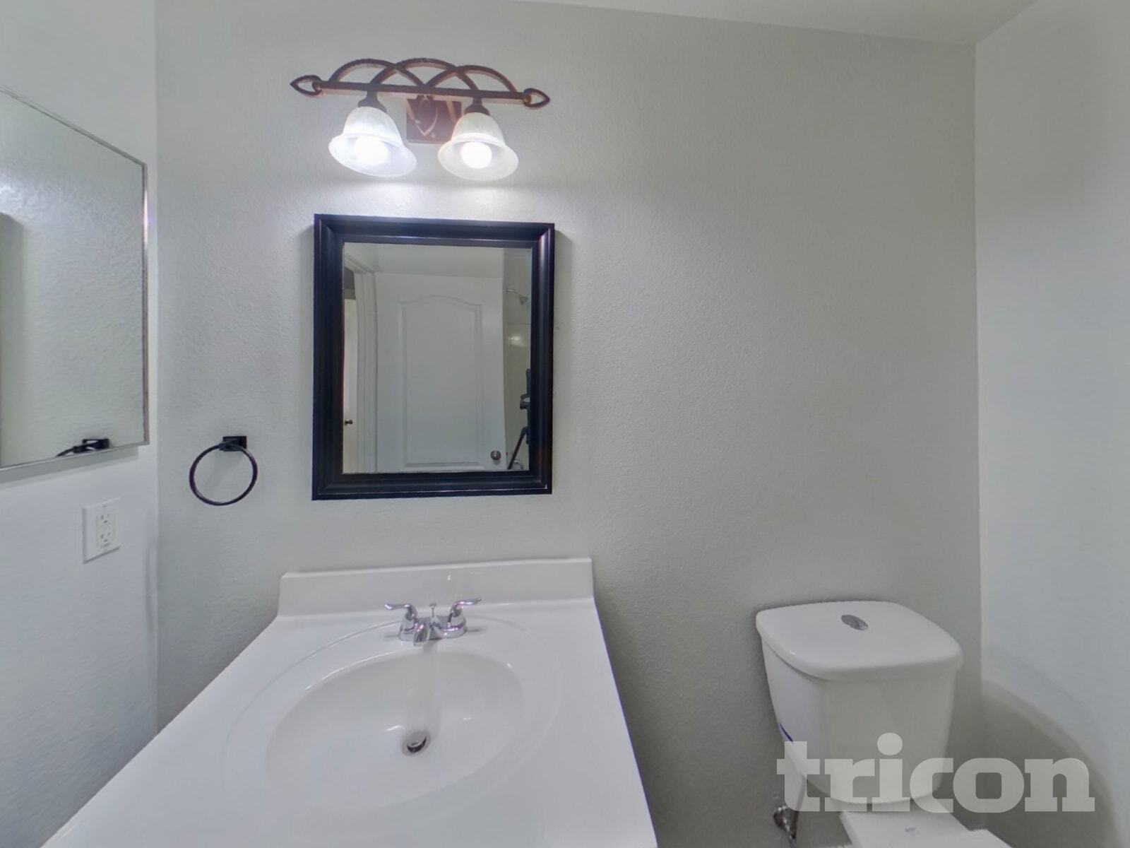 Building Photo - 22671 Scott Dr