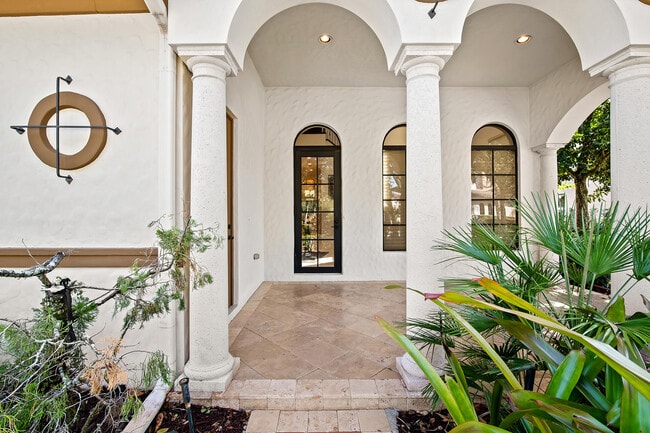 Building Photo - 7040 Long Leaf Dr