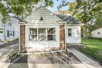 Building Photo - 542 Fairfield Ave NW