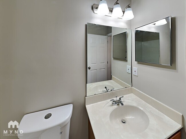 Building Photo - 6585 Morse Glen Ln