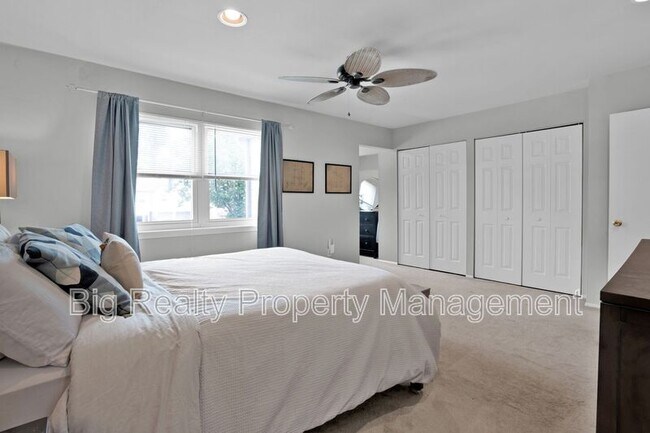 Building Photo - 268 Birch Dr