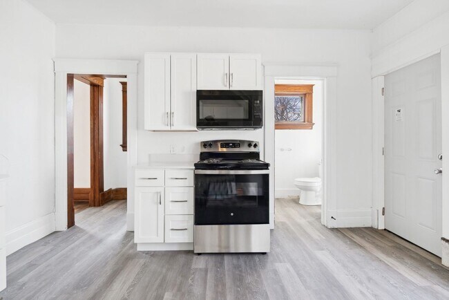 Building Photo - 246 Western Ave