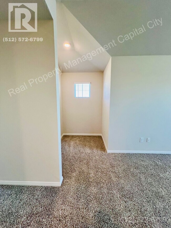 Building Photo - Beautiful 4-Bedroom New Build with Modern ...