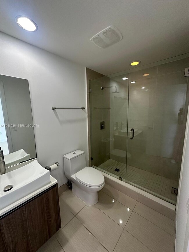 Building Photo - 201 SW 17th Rd