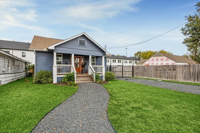 Building Photo - 4605 Fisk St