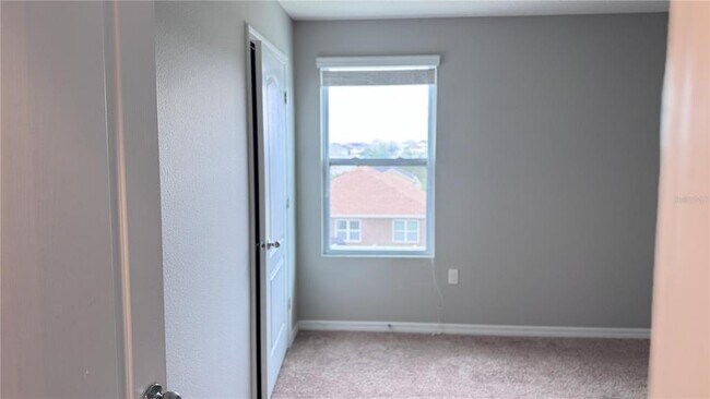 Building Photo - 362 Nova Dr