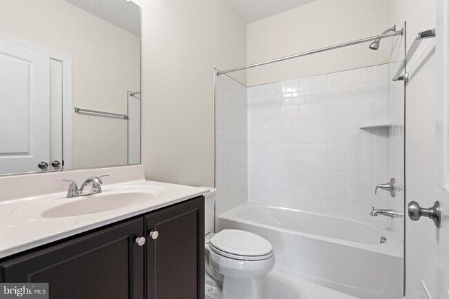 Building Photo - 602 Watermans Dr