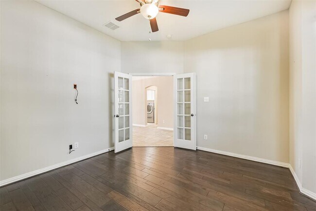 Building Photo - 10510 Barnstable Ct
