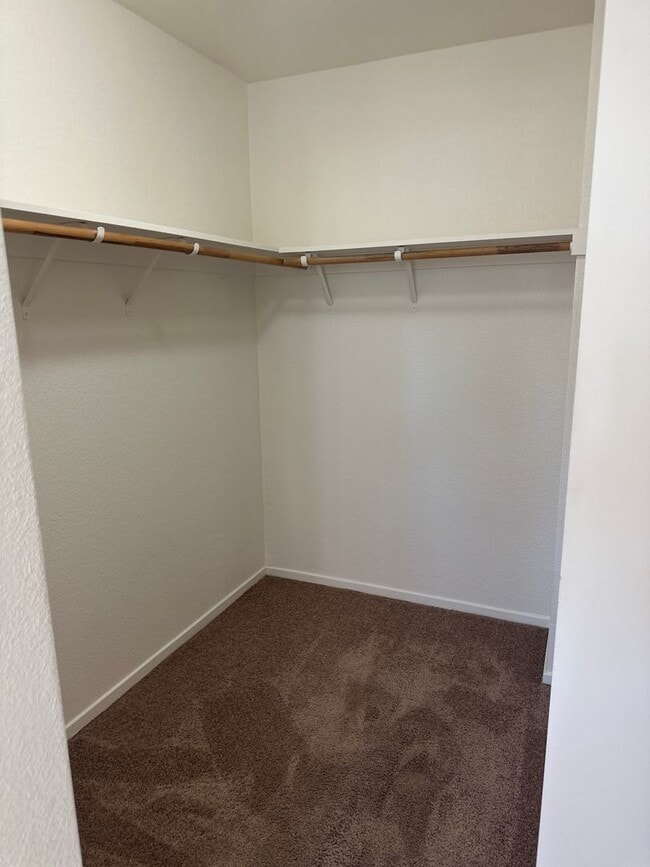 Building Photo - Nice Home For Rent!