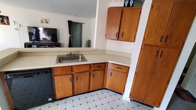 Building Photo - 4182 Bayberry Ct