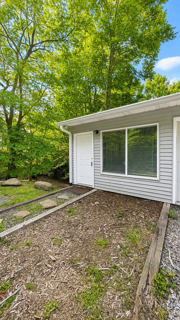 Building Photo - Black Mountain Garage Apartment- One occupant only! 6 Month Lease!