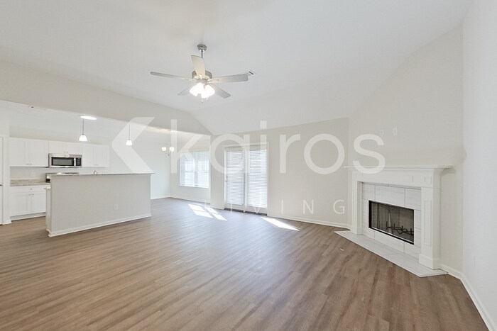 Building Photo - 251 Magnolia Dr