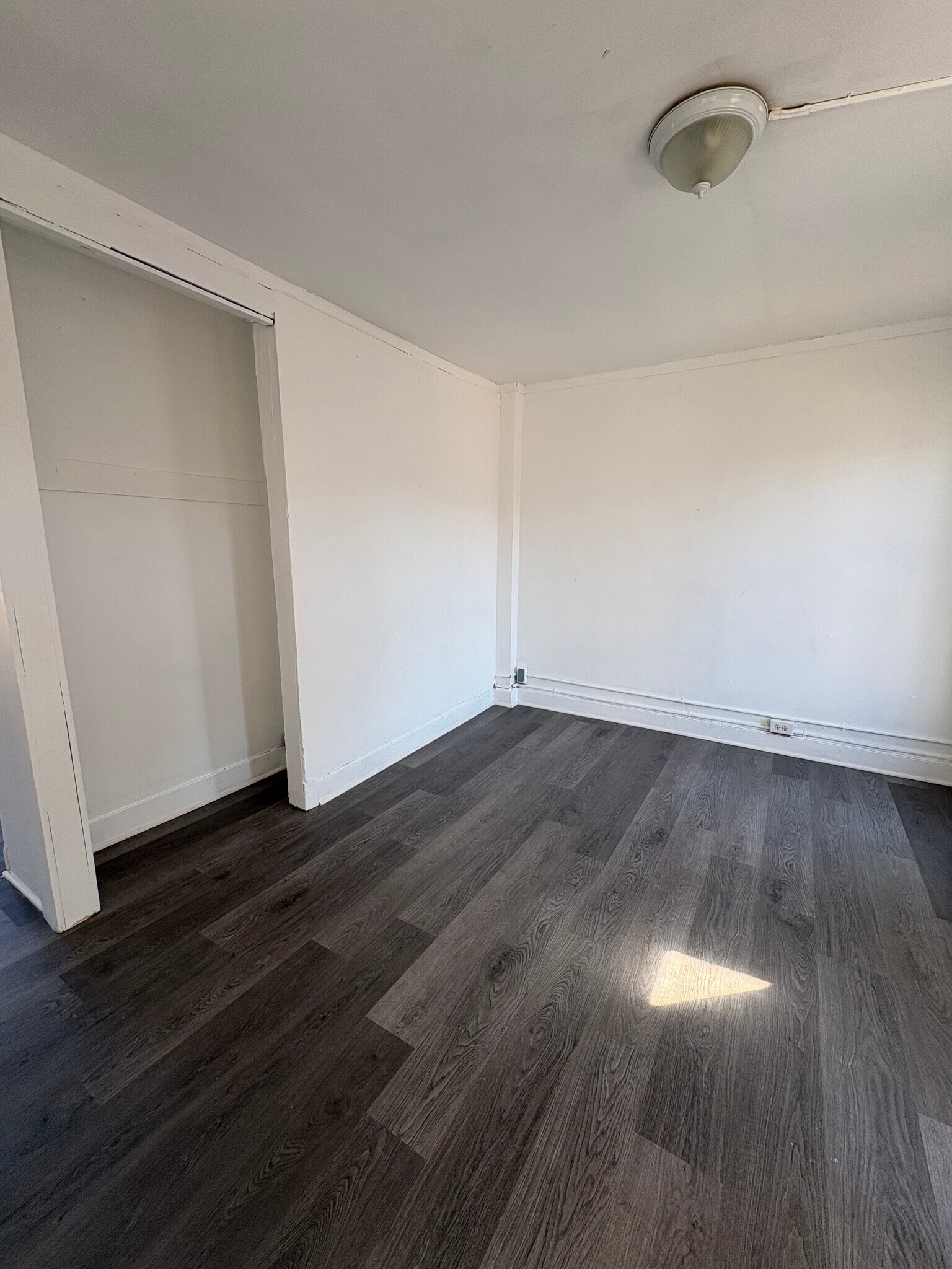 Building Photo - 942 Franklin St