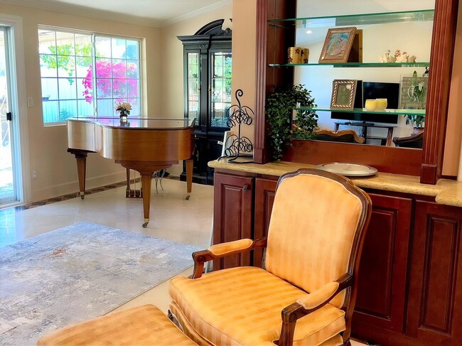 Building Photo - Stunning Woodland Hills Home with Sweeping Views