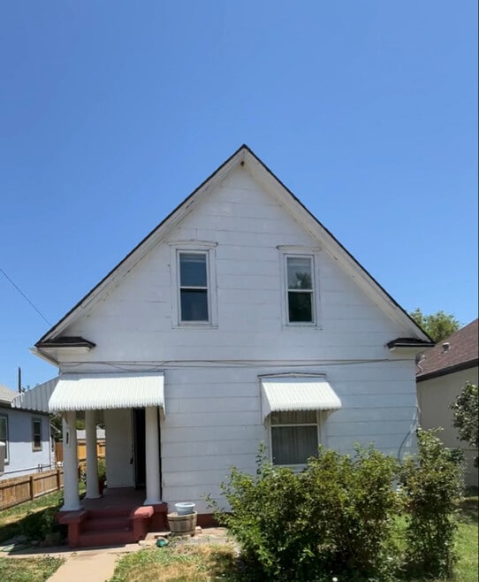 Building Photo - 1410 E Orman Ave