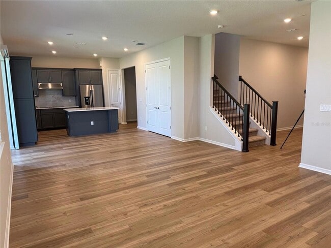 Building Photo - 16446 Lone Oak Cir