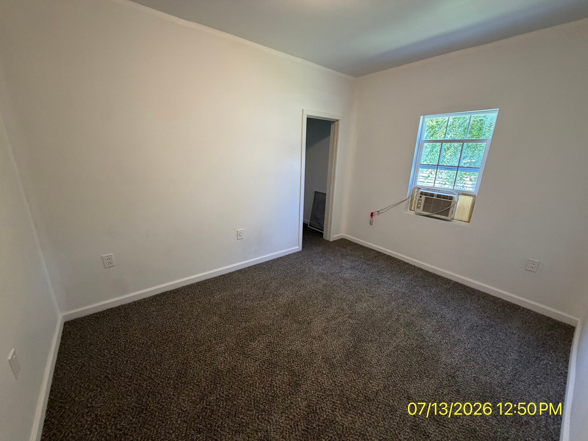 Building Photo - 1215 E 28th St