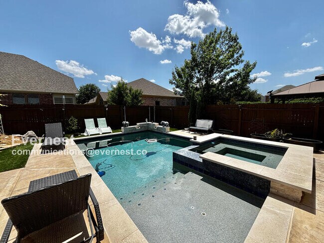 Building Photo - 604 Knightsbridge Ln