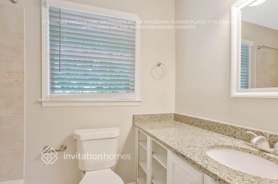 Building Photo - 2073 Kinridge Rd