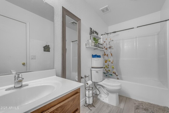 Building Photo - 23693 Grove St