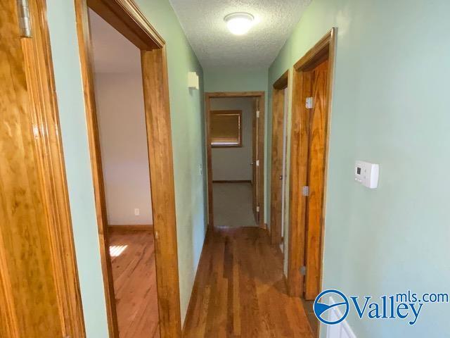 Building Photo - 93 Mountain View Dr