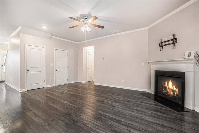 Building Photo - 1235 Brookstone Cir