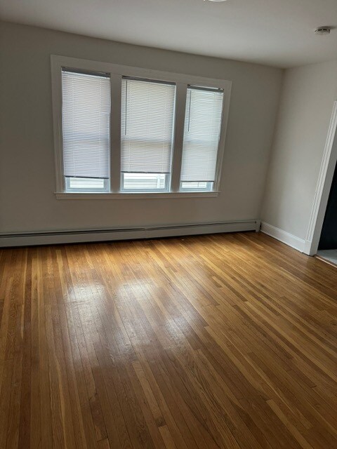 Building Photo - 109 Irving St