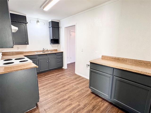 Building Photo - 141 NW Jayellen Ave