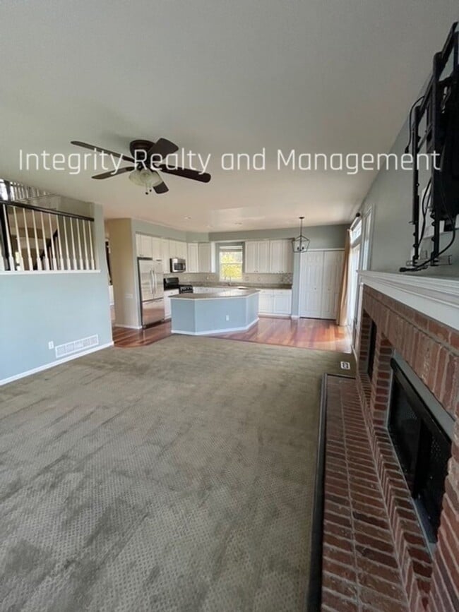 Building Photo - 8551 S Mallard Pl