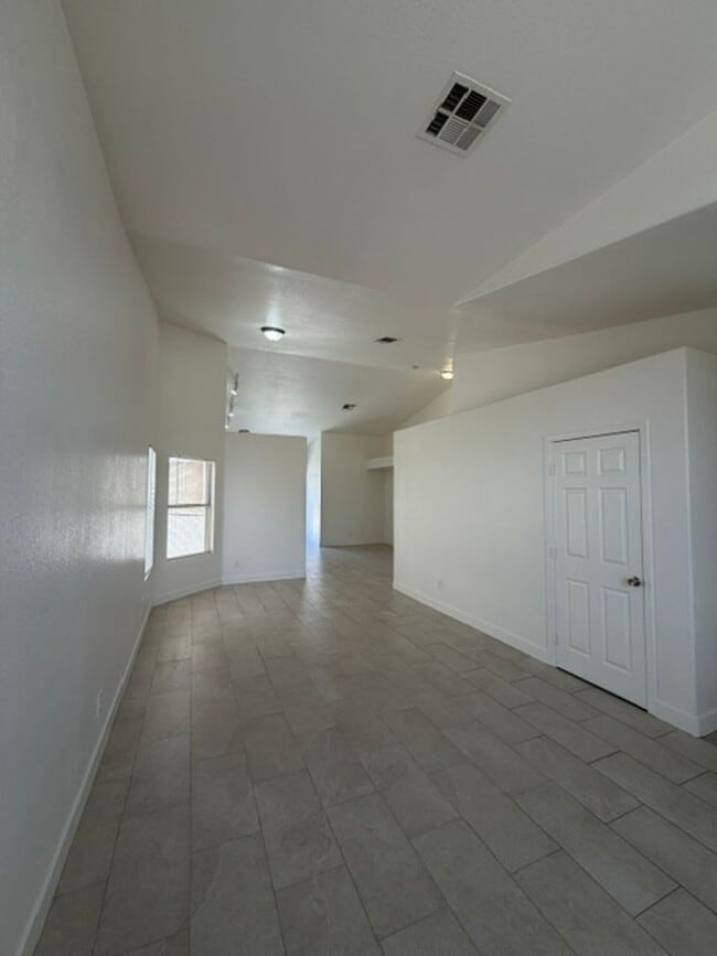 Building Photo - 3433 Golden Sage
