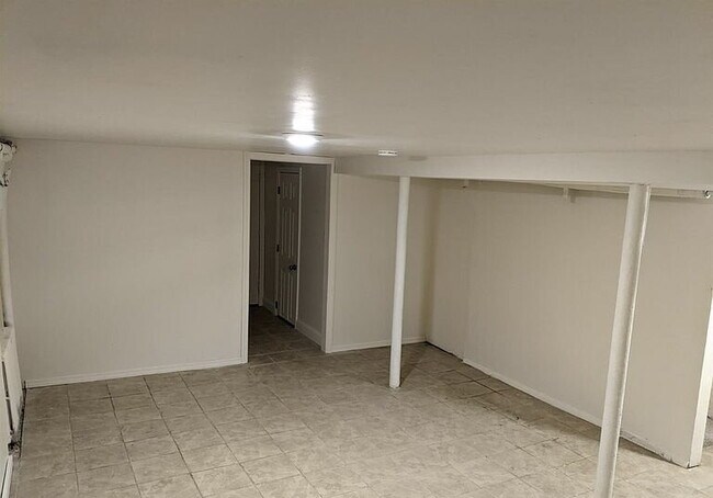 Building Photo - 3-Bed, 3-Bath in New Brunswick – Your Perfect Retreat!"