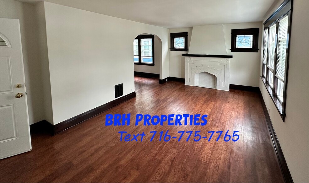 Building Photo - 100 Somerton Ave