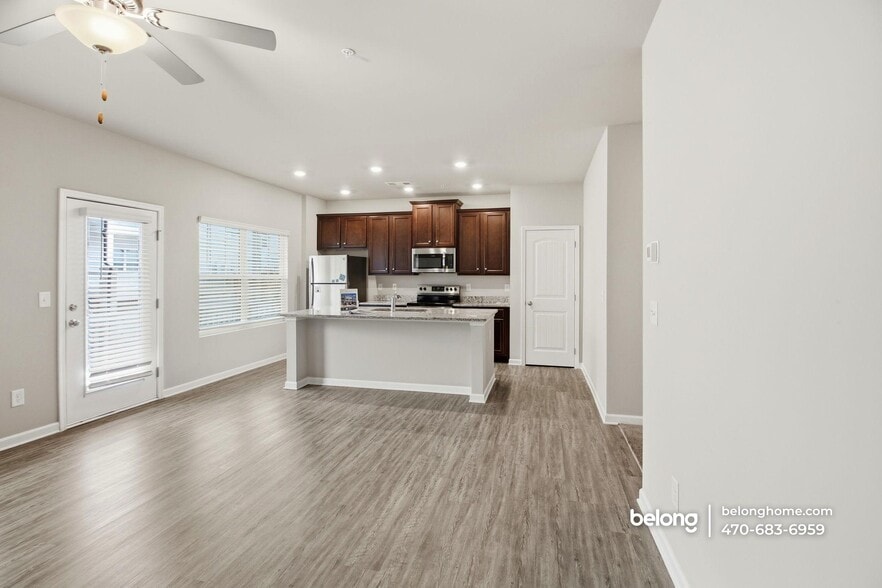 Building Photo - 2106 Irvin Ct