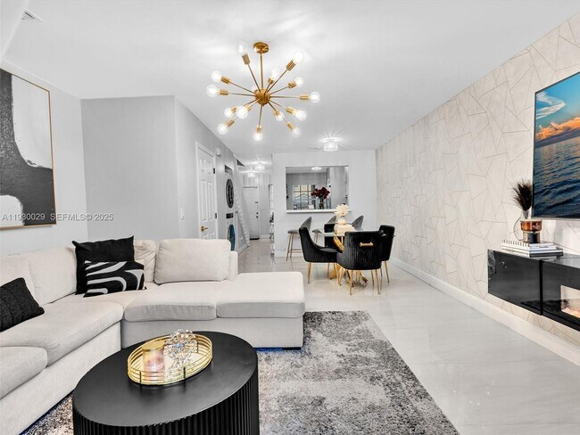 Building Photo - 6747 Sienna Club Dr