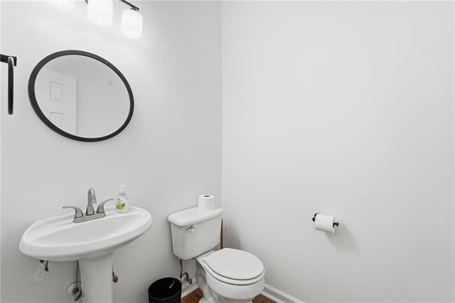 Building Photo - 205 Towne Ridge Dr