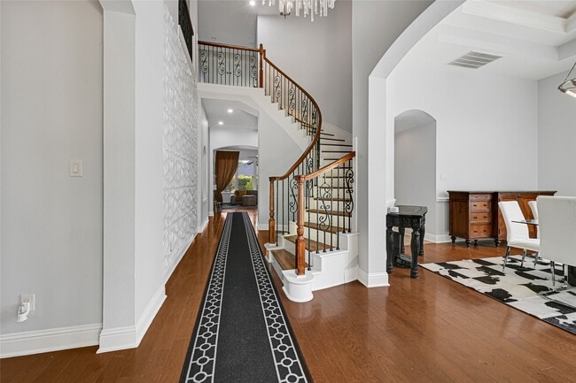 Building Photo - 28214 Churchill Ct