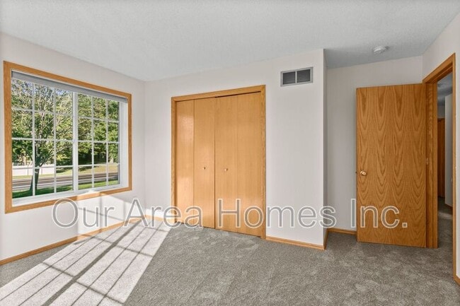 Building Photo - 5646 100th Ln N