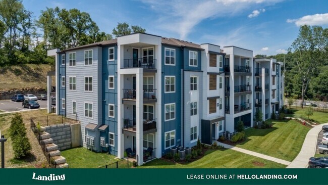 Building Photo - 950 Brittany Park Dr