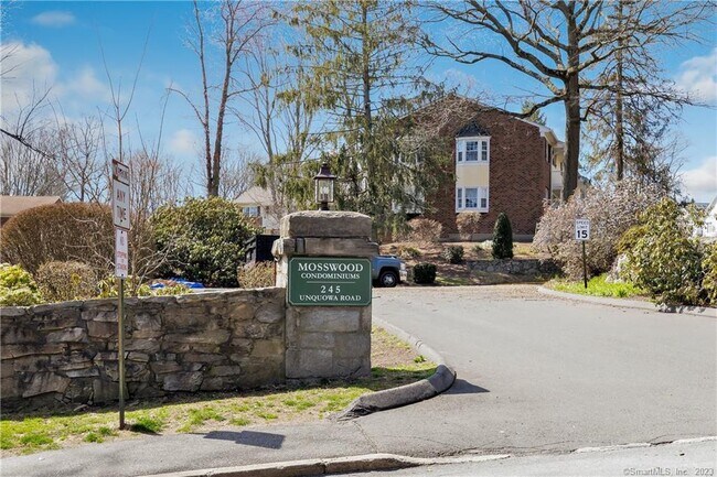 Building Photo - 245 Unquowa Rd